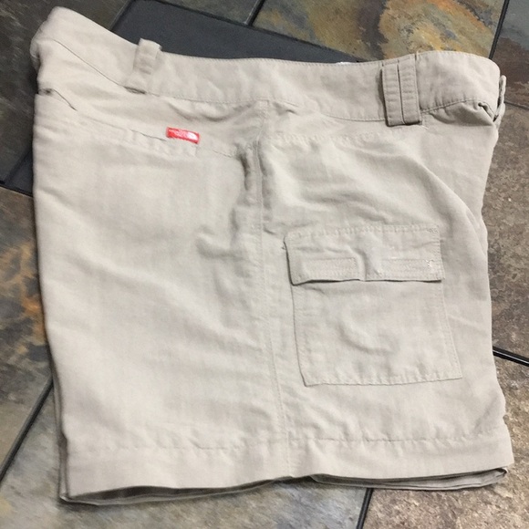 IZOD White cropped pants. NWT. Size 4 crop - Picture 2 of 8
